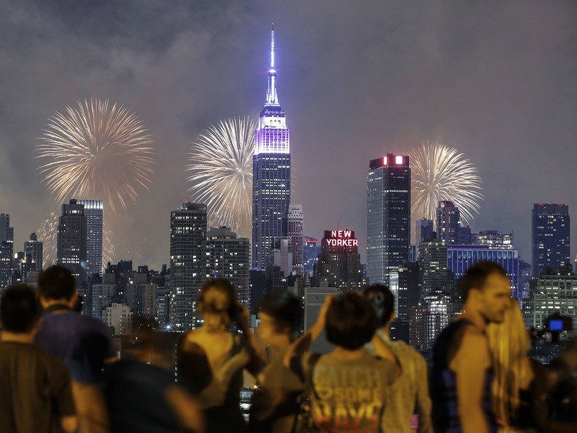 9-Around 15,000 Fireworks Displays Will Take Place on this Day